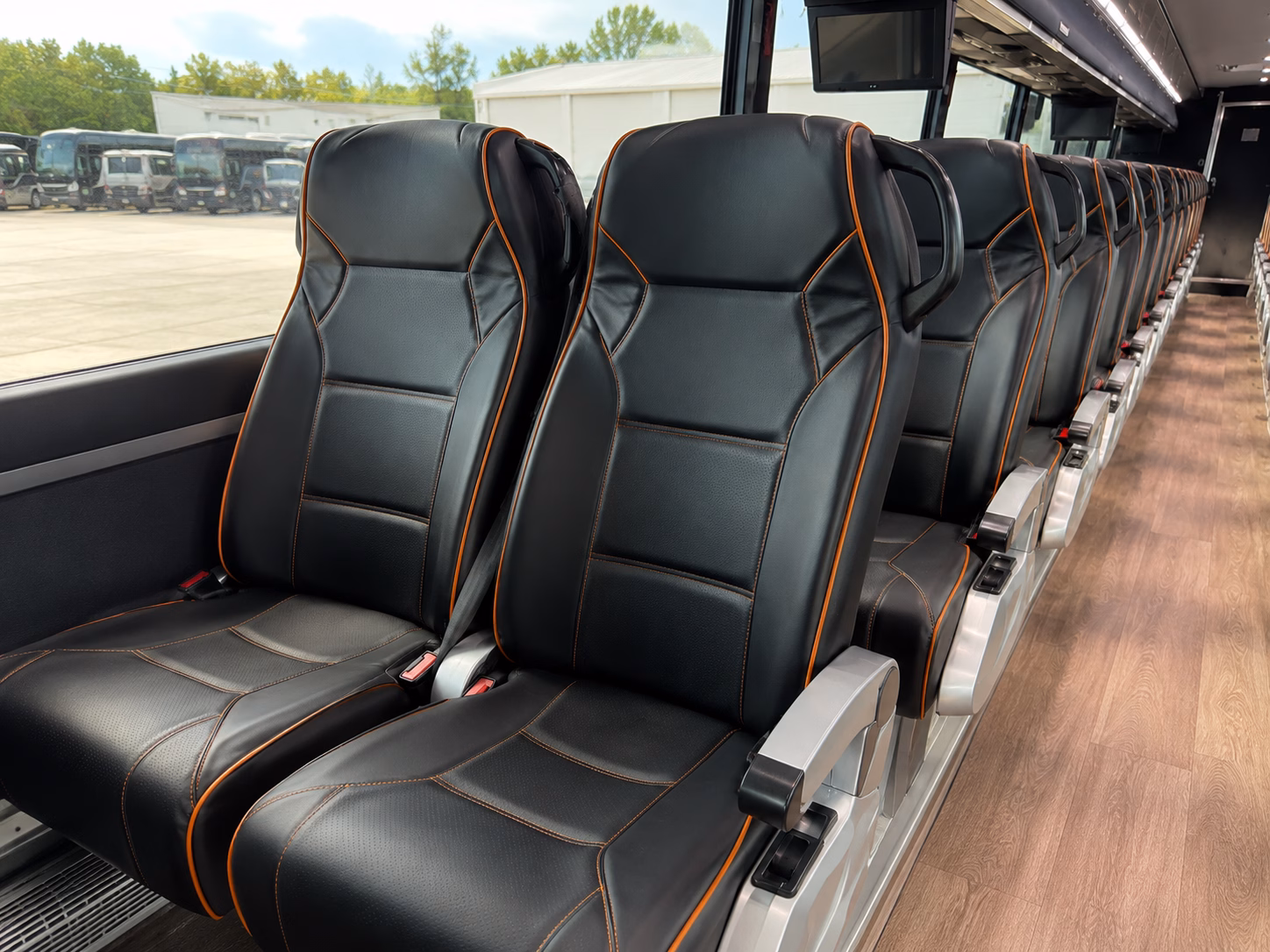 how the type of bus changes the price in st charles missouri