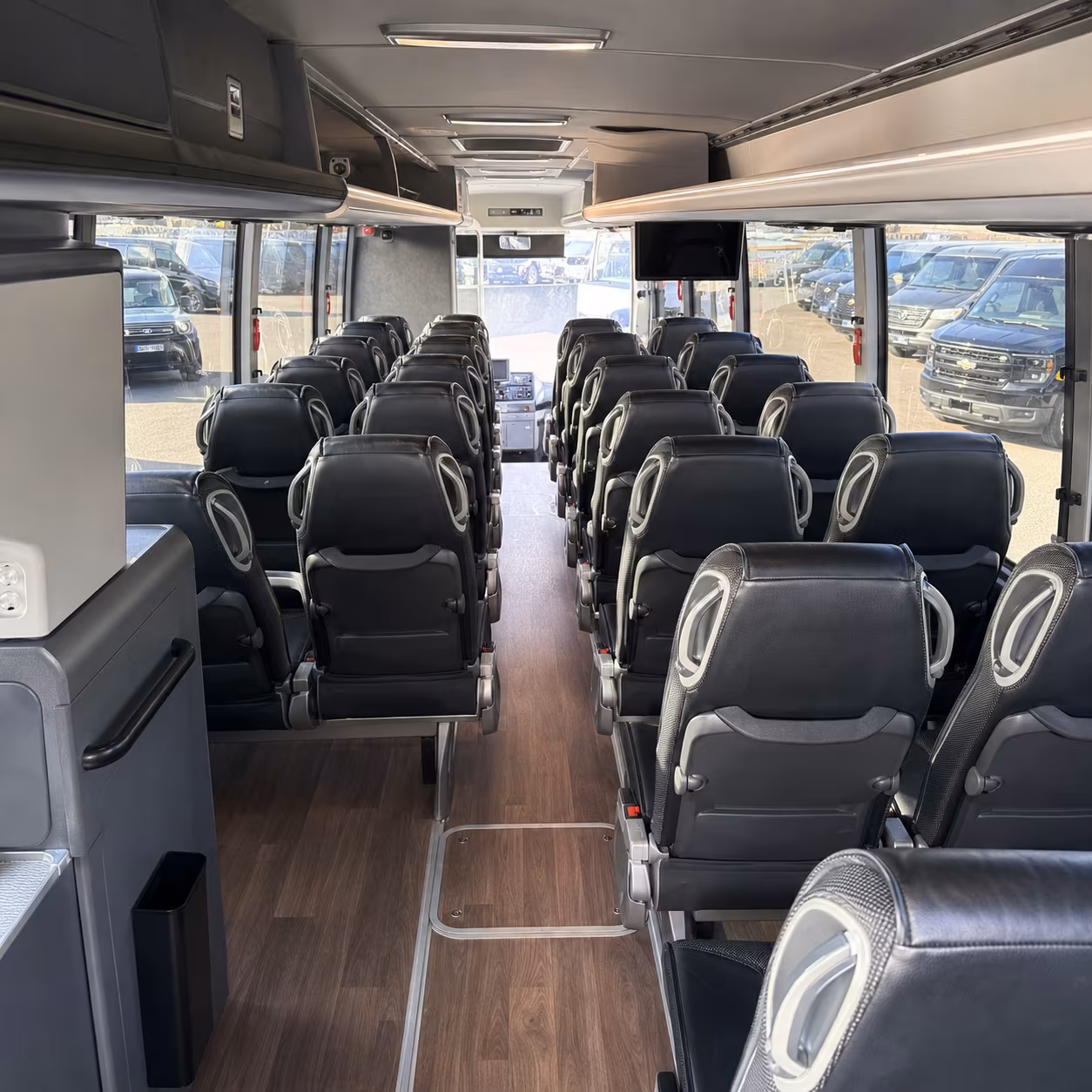 st charles bus rental service area